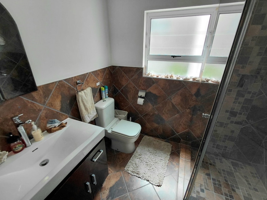 5 Bedroom Property for Sale in Ferreira Town Eastern Cape